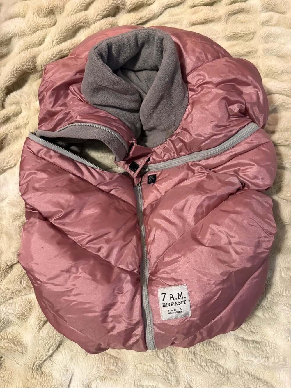 7 A.M. Enfant Cocoon Cozy Insulated Car Seat Cover Pink Kids Puffer Pod -